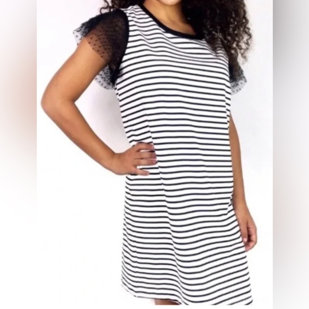 Adrienne Vittadini 🖤 Black and 🤍 White Striped Dress with Lace Sleeves | Size L